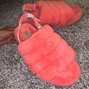 UGGs slides